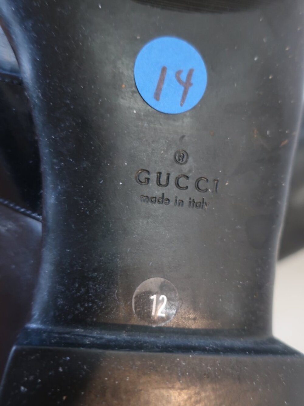 Gucci Black Leather Logo-Trim Slip-On Loafers - Picture 11 of 11